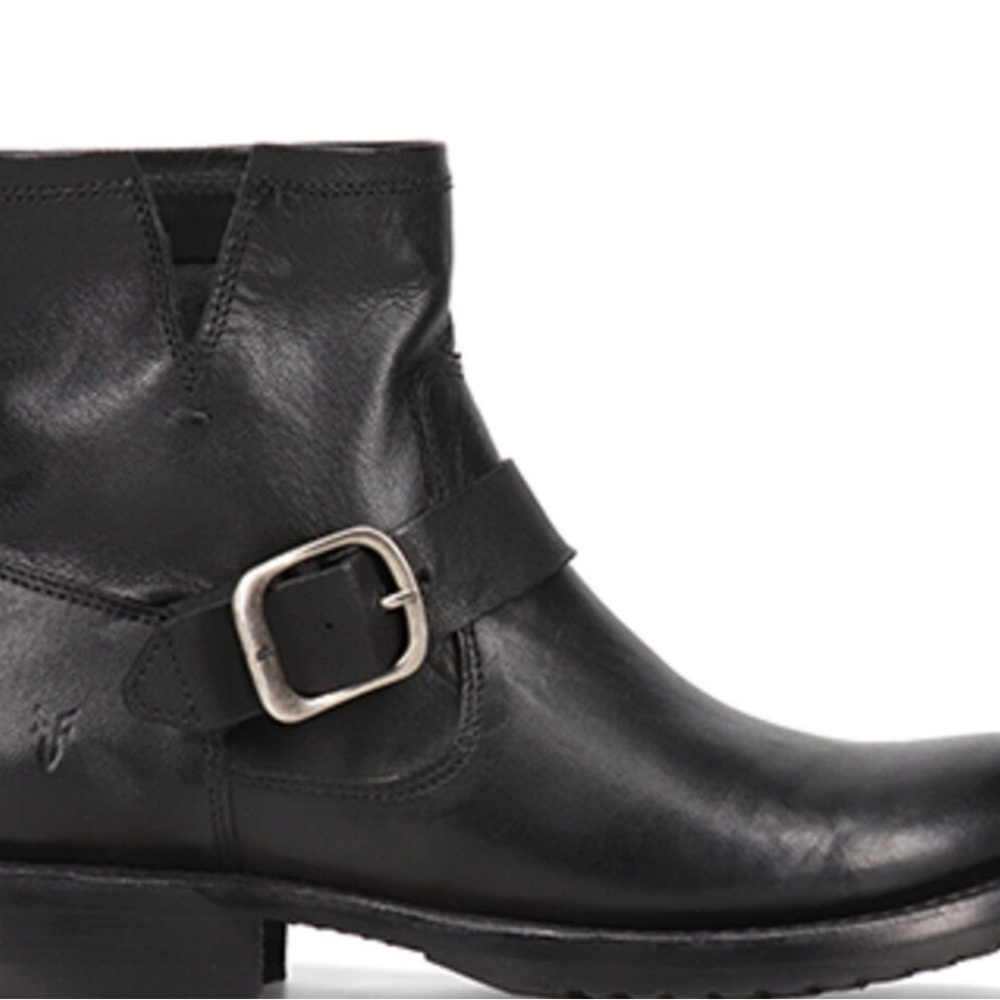 FRYE Women’s Veronica flex bootie’s Black Leather Ankle Boots with Buckle Sz 8B - Picture 2 of 8